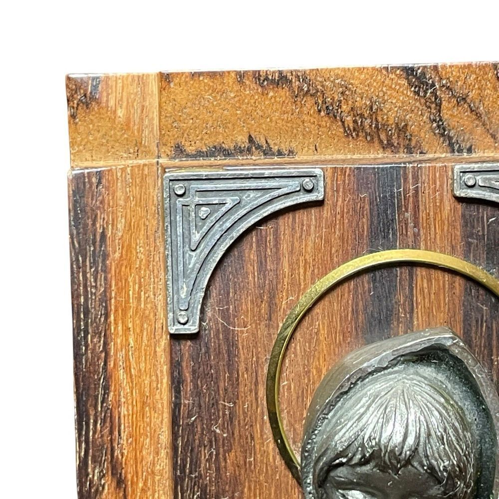 Vintage Peltro Cesselato A Mano Madonna Pewter Sculpture Wood Easel Frame Italy - Picture 3 of 12